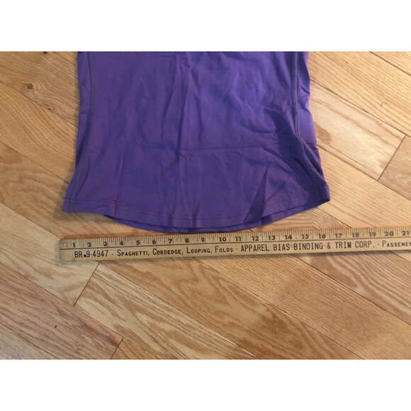Nike Womens FitDry Small 4-6 Purple Workout T Shirt NWOT Poly Spandex Gym - Picture 2 of 11